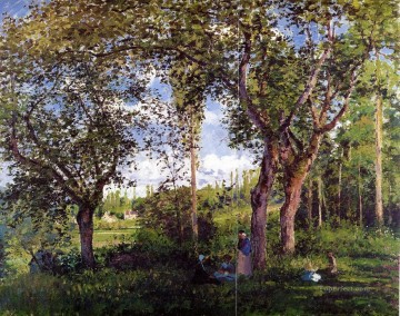 風景 Painting - 木の下でくつろぐベビーカーのある風景 1872年 カミーユ・ピサロ